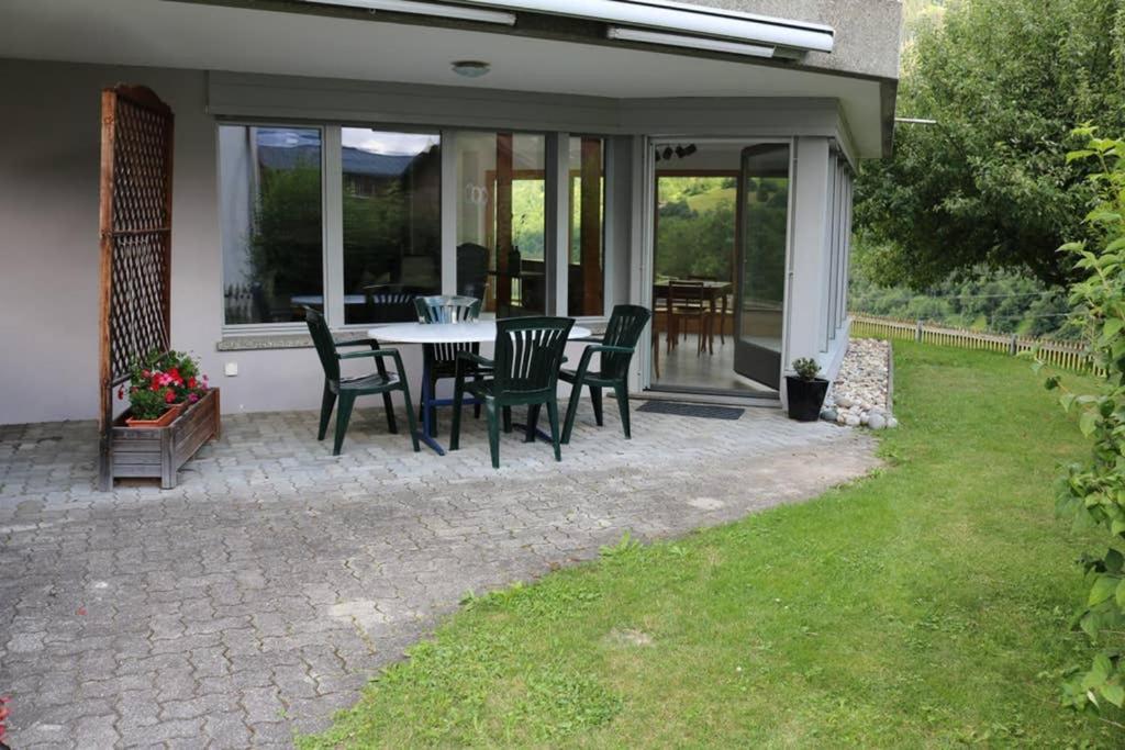Ferienwohnung Fuer 5 Personen In Cumpadials, Inmitten Der Surselva Sumvitg Exterior photo